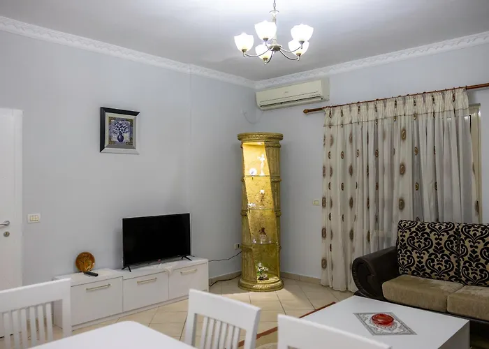 Ozzy アパート Shkodër