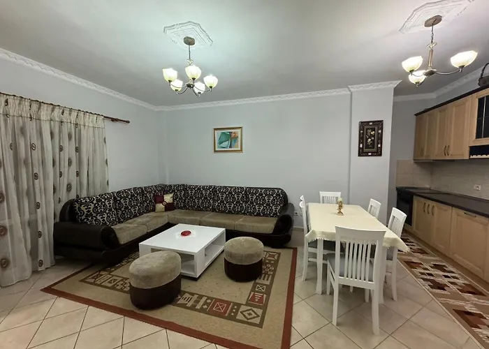 アパート Ozzy Shkodër